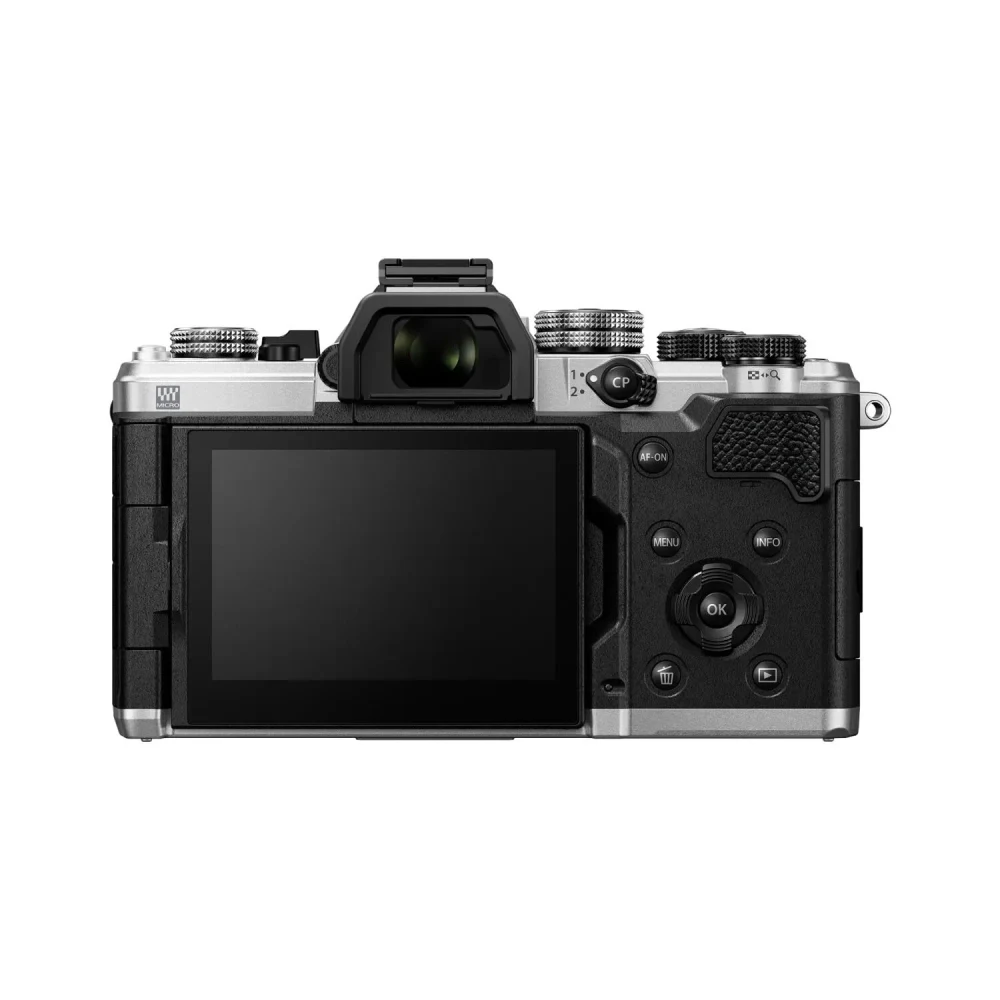Arkadan görülen, gümüş ve siyah gövdeli, geniş ekranlı fotoğraf makinesi